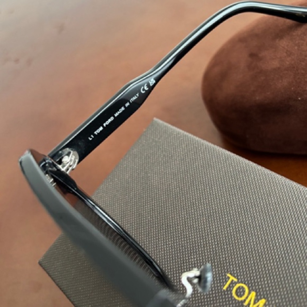TOM FORD black sunglasses - Picture 6 of 10